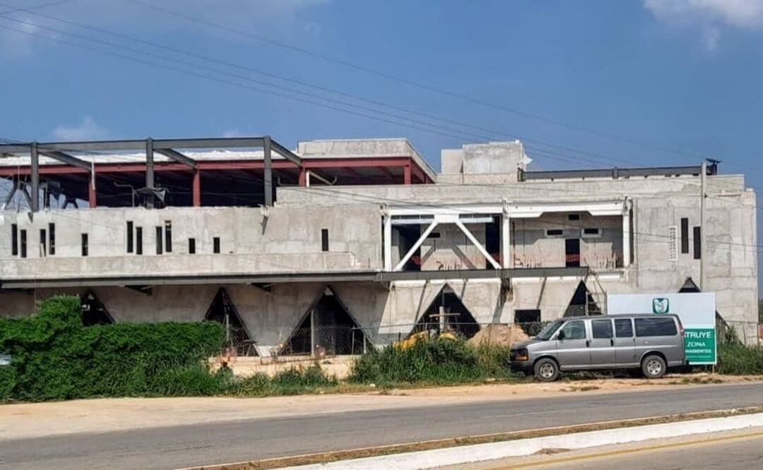 4 albañiles resultaron afectados por el llamado "golpe de calor". Foto: Especial