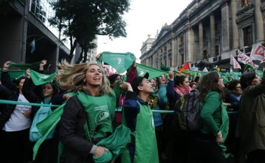 “Marea verde” de Argentina vuelve a la carga por legalización del aborto