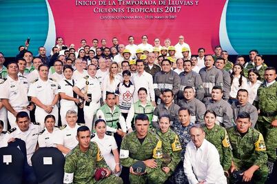 México, listo para enfrentar arribo de huracanes: Peña