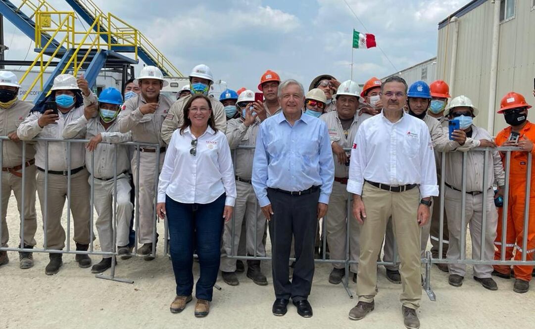 El Presidente encabezó la ceremonia por el 83 aniversario de la Expropiación Petrolera. Foto: Cortesía / Presidencia