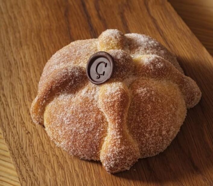 Xano Saguer nos comparte su mejor paso a paso para hacer pan de muerto