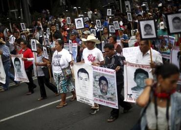Mexico agrees to let the IACHR again monitor its probe of student massacre