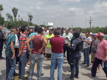 Bloquean carretera en Tamaulipas por desaparición de dos menores, “se los llevó la Guardia Nacional”, acusa la familia