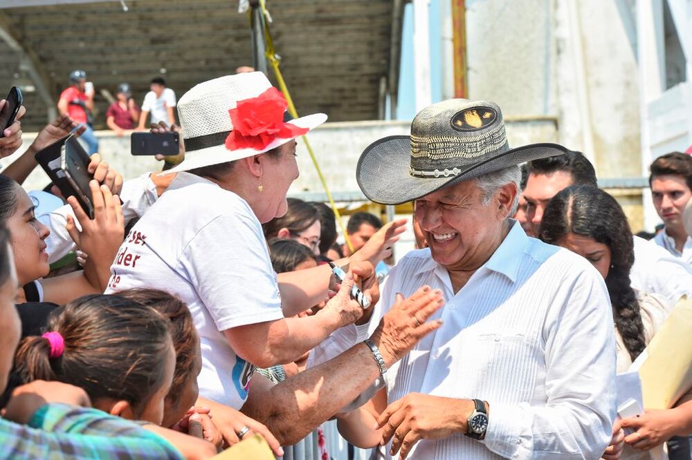 Foto tomada del Twitter @lopezobrador_