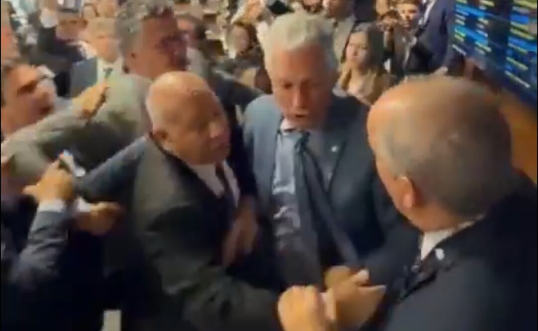 Trifulca en el Parlamento de Brasil (26/02/2026) Foto: Captura de video de X (@RogerioCorreia_)