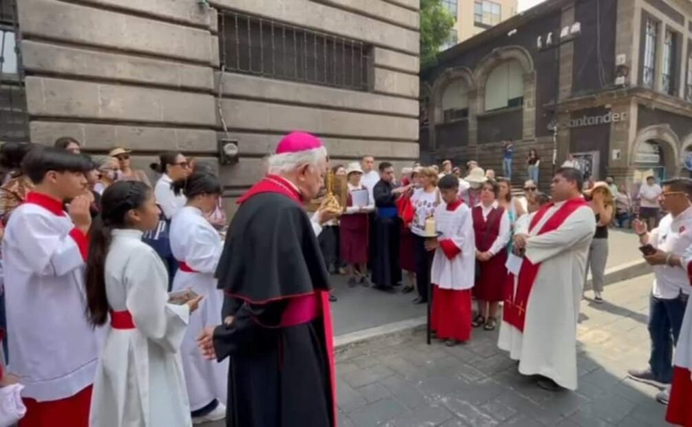Inicio del Viacrucis organizado por la diócesis de Cuernavaca donde participaron madres buscadoras (18/04/2025). Foto: Especial