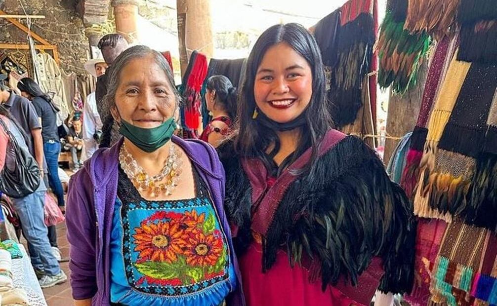 Luz Valdez defendió el diseño del rebozo de la artesana Feliciana Bautista. Foto: Instagram @luzvaldezmx / @lesly_la_nina_de_los_rebozos