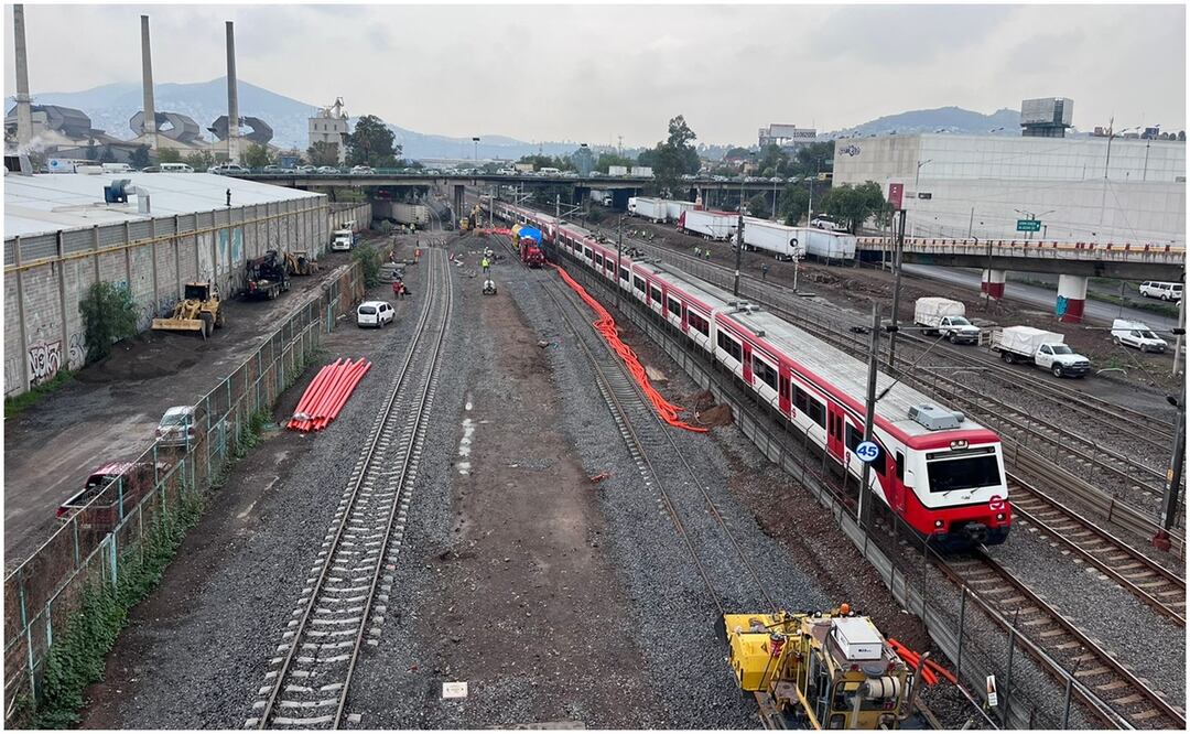 Desde el sábado comenzaron las obras de interconexión para ampliar el Tren Suburbano al AIFA, sin embargo, los usuarios se han quejado del tiempo de tránsito de los convoyes y además del reciente aumento de las tarifas. Foto: Arturo Contreras / EL UNIVERSAL
