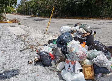 Por conflicto con empresa, la basura se acumula en Tonalá