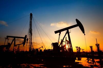 Precio del petróleo se dispara de nuevo por la guerra en Irán; conflicto en Medio Oriente sacude bolsas globales