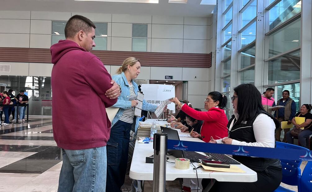 Votaciones en AIFA. Foto: Arturo Contreras