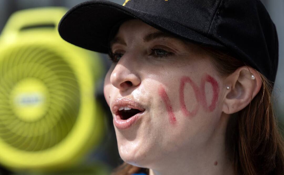 El  pasado 2 de mayo, el Sindicato de Guionistas de Estados Unidos, que  aglutina más de 11 mil escritores no solamente de ese país, sino de otras naciones como México, detuvieron actividades. Foto: EFE.