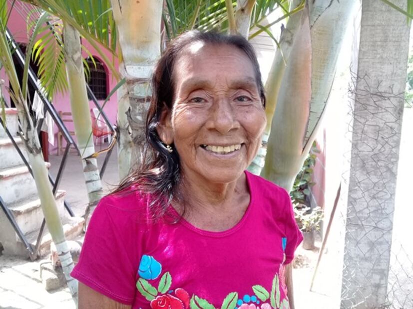 El canal de Doña Lupita recibe el botón de plata en YouTube