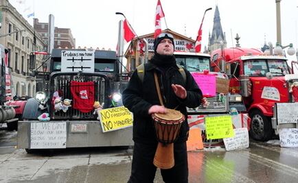 Antivacunas canadienses bloquean el principal cruce fronterizo con EU