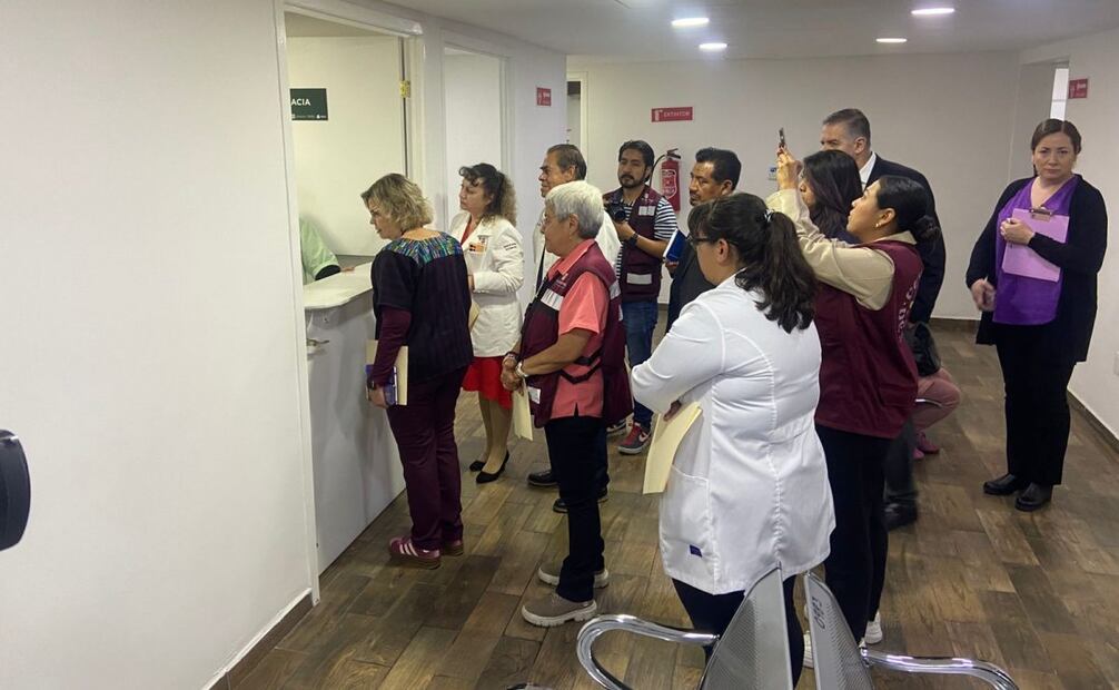 Personas esperando para recibir atención médica (21/01/2025). Foto: Yaretzi Osnaya / EL UNIVERSAL