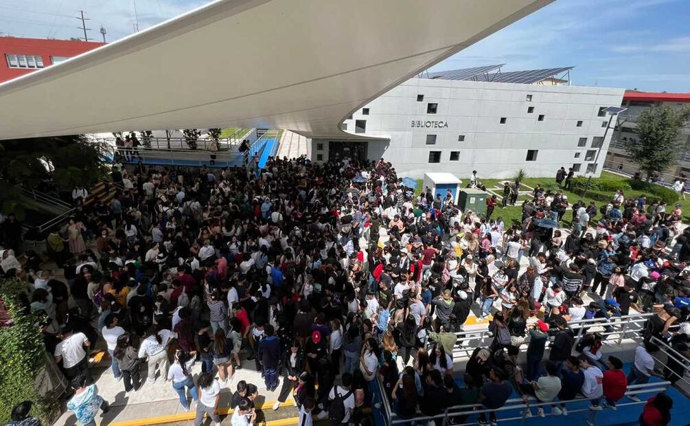Estudiantes de la UdeG recuerdan a los cinco desaparecidos en Lagos de Moreno. Foto: Federación Estudiantil Universitaria