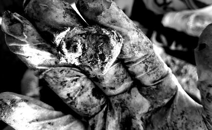 "Un hueso, pedazo de piel, aretes, hay de todo", narran familiares en Tlahuelilpan