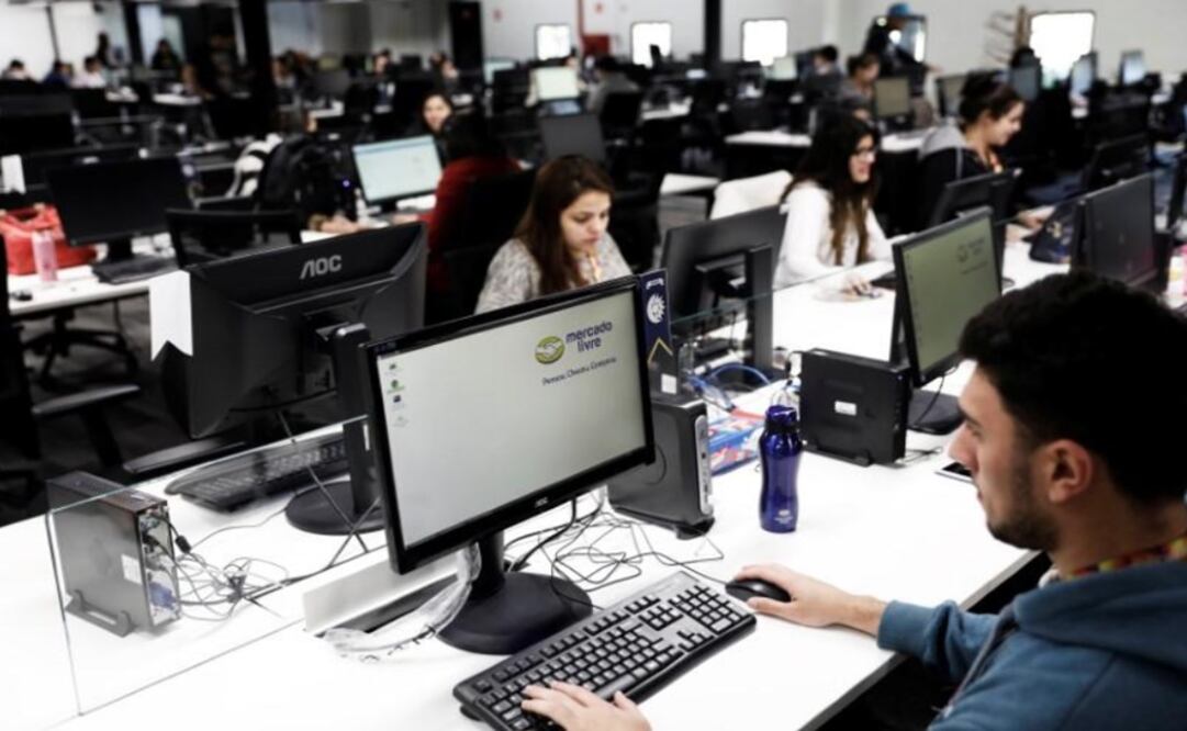 Employees work at headquarters MercadoLibre in Sao Paulo, Brazil - Photo: Nacho Doce/REUTERS