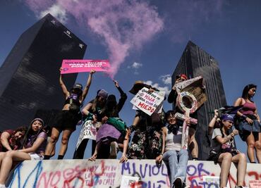 La primera marcha del 8M en la era Sheinbaum; 200 mil mujeres, las mismas consignas y menos policías