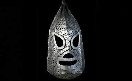 Roban escultura "Santo" de José Sacal en la Condesa