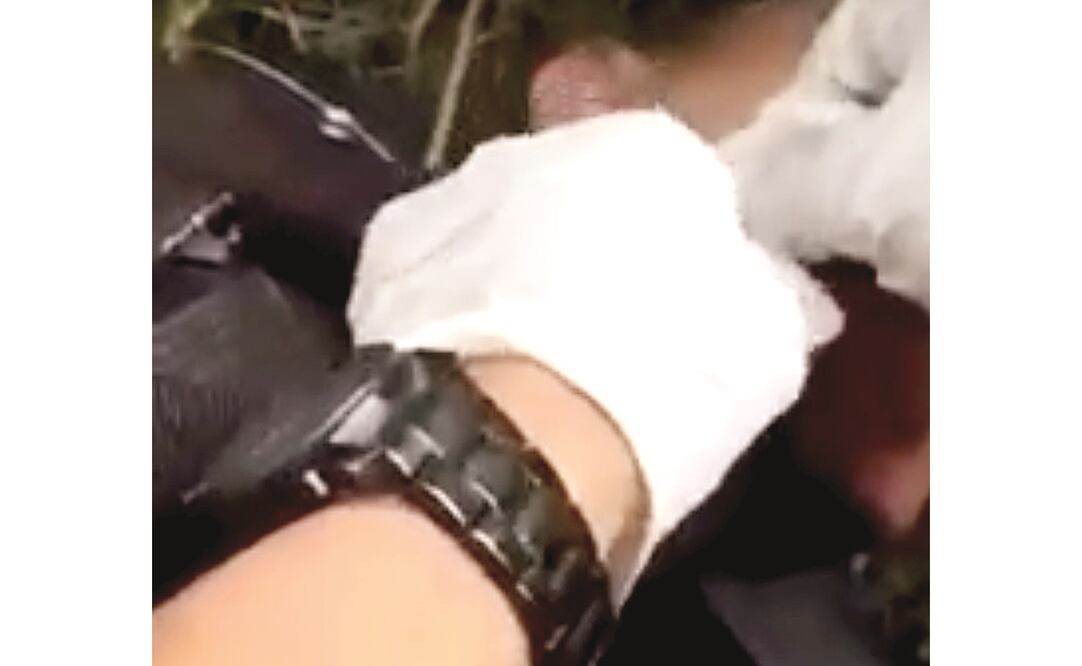 Grabación. Un uniformado grabó un video en el cual se escucha pedir ayuda durante el momento del ataque. (FOTO: TOMADA DE VIDEO)