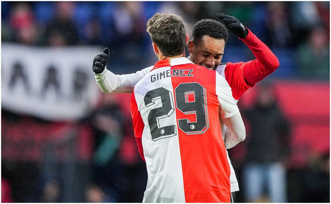 El mexicano celebra con el brasileño Danilo Pereira. FOTO: @Feyenoord
