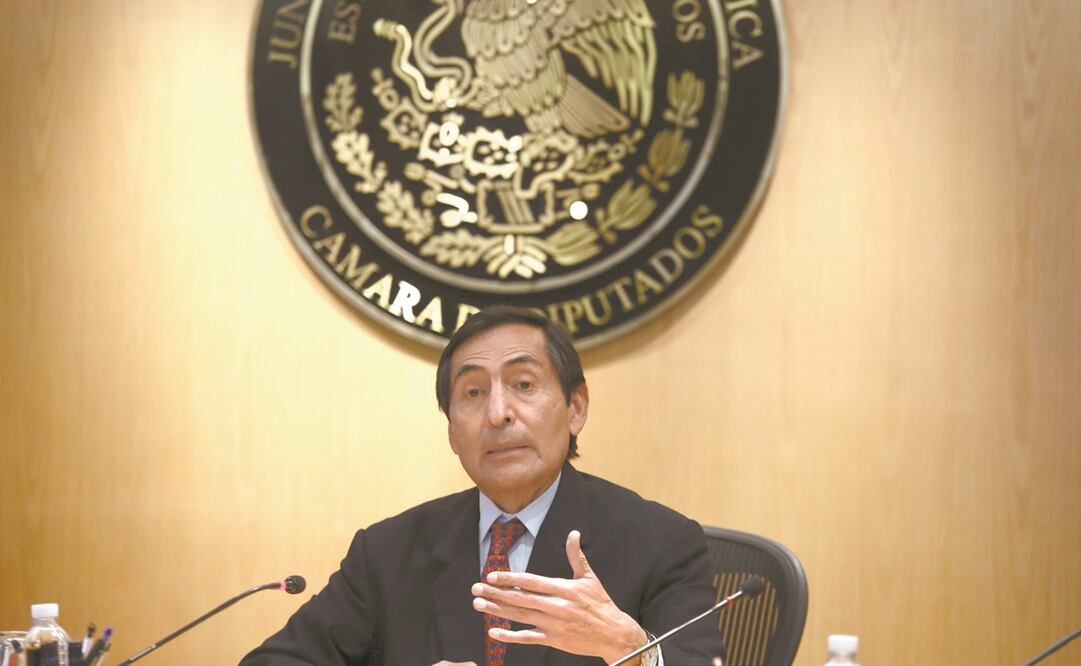 El secretario de Hacienda, Rogelio Ramírez de la O, dijo a diputados de Morena que se evaluaba el uso de los DEG para pagar deuda. Foto: ARCHIVO EL UNIVERSAL