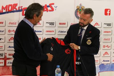 Higuera "premia" a Boy con ratificación en Chivas