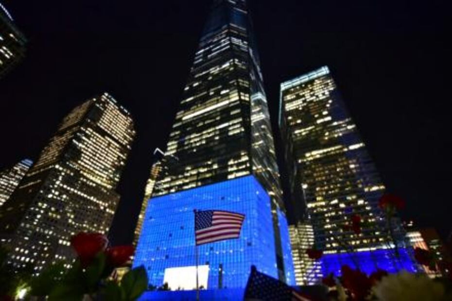 Torres de luz conmemoran aniversario del 11-S