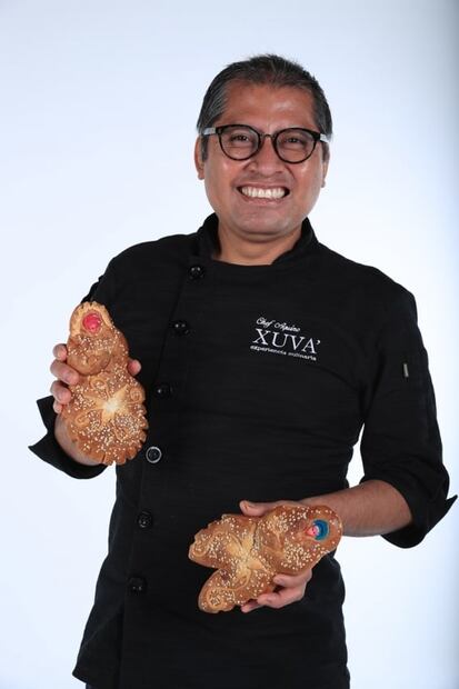 Hornea un pan de muerto diferente al estilo Zacatepec, Oaxaca