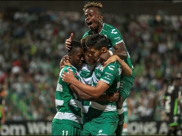 Santos golea y avanza a cuartos en la CONCACAF Liga de Campeones