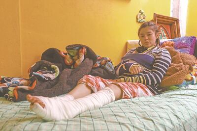 Saltaron de una azotea para escapar de la tortura en un anexo; sólo Mitzy sobrevivió