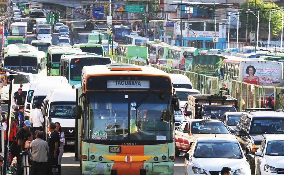 Autos con engomado rojo no circulan este miércoles, 7 de abril