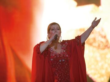 Señora cumbia arma Margarita en el Zócalo