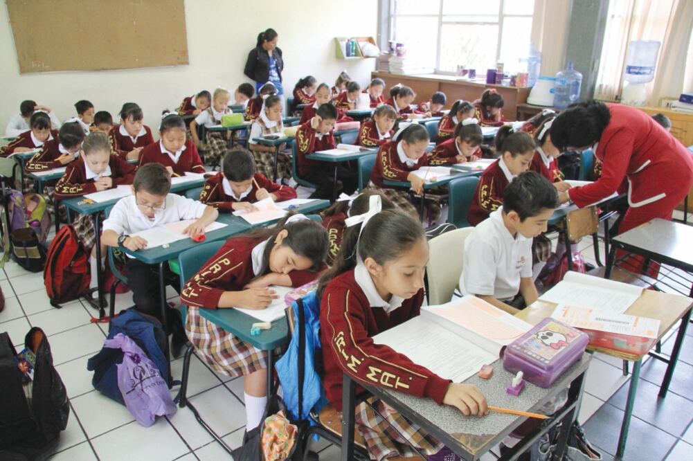 En la aplicación se enseña a los jóvenes a desarrollar habilidades como la toma de decisiones, negociación y planeación de futuro (ARCHIVO EL UNIVERSAL)