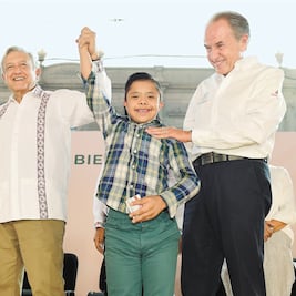 Se quedaron callados como momias ante robo: AMLO