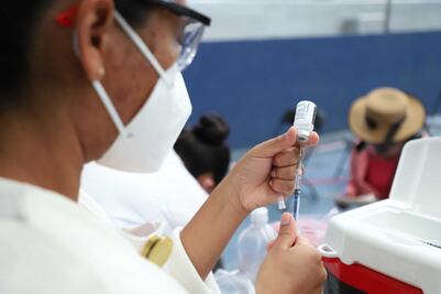 ¿Qué vacuna protege contra el cáncer de cuello uterino?