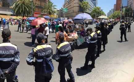 Tres contingentes de la CNTE arriban a inmediaciones de la Segob
