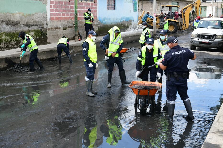 Las autoridades detallaron que se han retirado  245 toneladas de azolve y extraído un millón 800 metros cúbicos de agua. (Foto: especial)