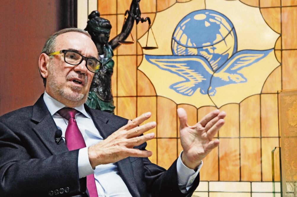 El embajador de México en Estados Unidos, Carlos Sada, sugirió un mayor control del mercado de armas para ayudar a disminuir la violencia (ARCHIVO EL UNIVERSAL)