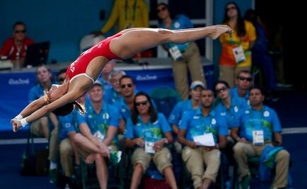 Con drama, Paola Espinosa va a la final