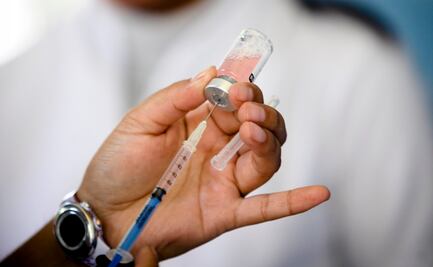 Docentes de cinco estados serán inmunizados con vacuna CanSino