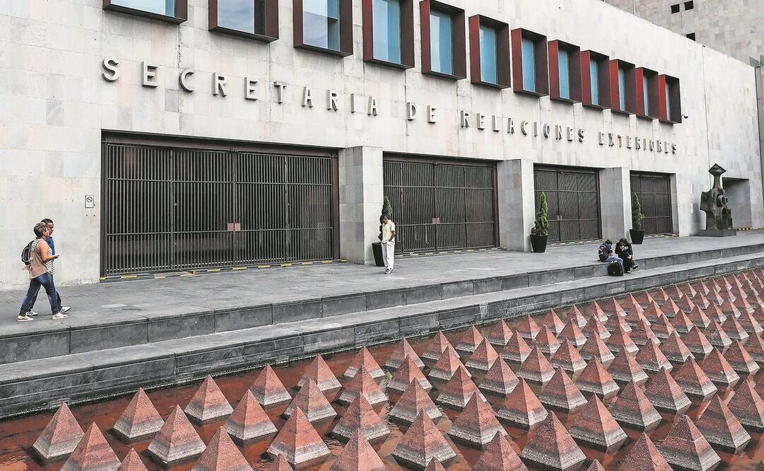 Cancillería mencionó que se han bloqueado 15 correos electrónicos, 2 mil direcciones de IP y 7 mil 600 números telefónicos relacionados con acaparamiento de citas. Foto: Archivo. El Universal