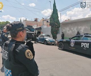 Endurecen penas por agredir a policías