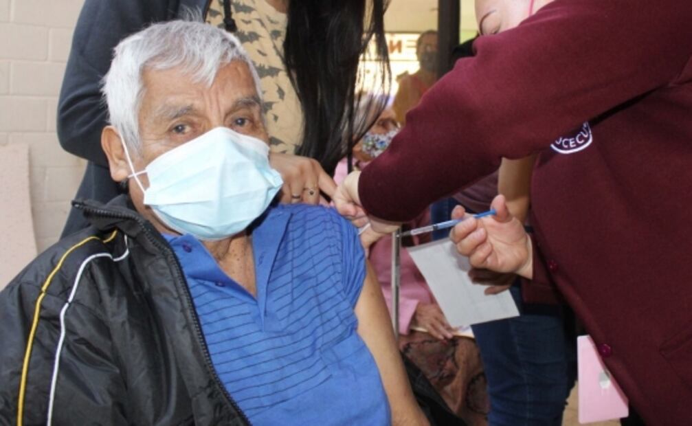 "No sean necios y vacúnense": aplican 310 mil dosis de Sputnik V a jóvenes en Ecatepec