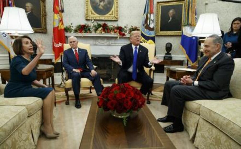Trump exige fondos para el muro en tensa reunión con demócratas