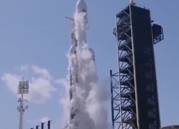 La NASA lanza la misión Clipper hacia la luna helada de Júpiter