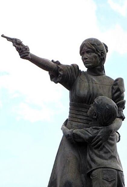 Monumento dedicado a la defensa de Tomóchic, donde destacó la valentía de las madres. Foto: Cortesía Heidi Ramírez Cisneros.