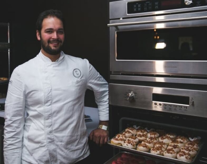 Cómo hacer donas con glaseado de maple y tocino