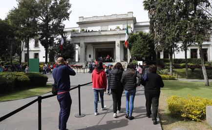 AMLO destaca en informe Los Pinos y Estrategia de Lectura
